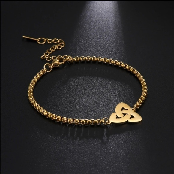 3 For $35 18K Gold Plated Celtic Irish Knot Triquetra Adjustable Bracelet - Picture 1 of 5